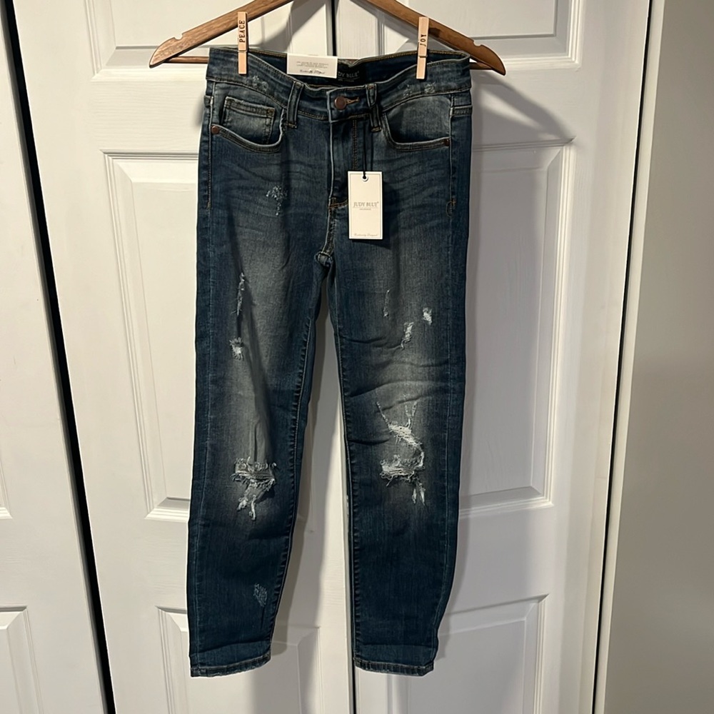 Judy Blue Relaxed Fit Jeans. Size 5 | 27.
